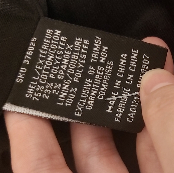 Le chateau Jacket - Picture 3 of 3